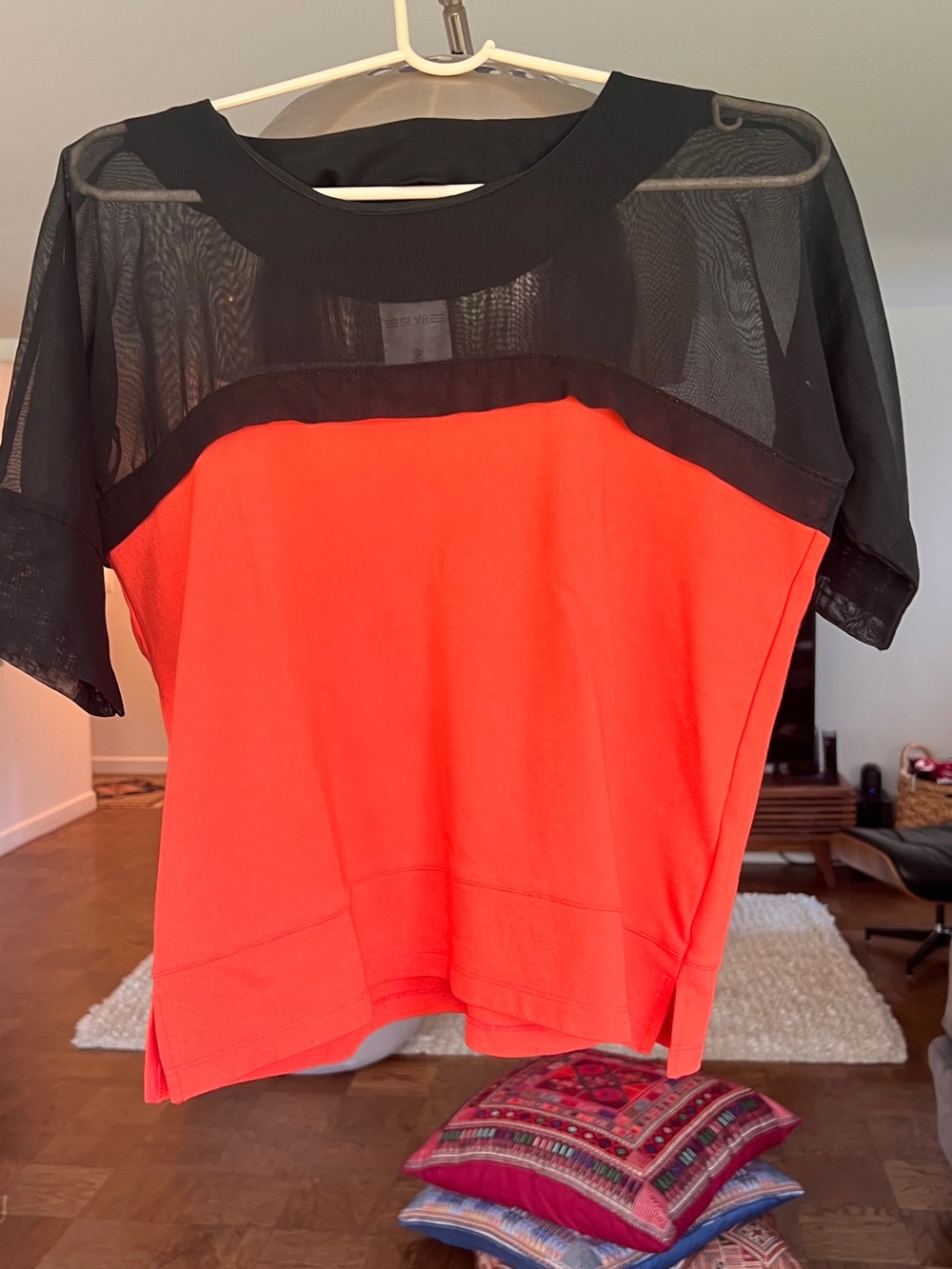 Contrast Mesh Yoke Short Sleeve Tee in Black and Red